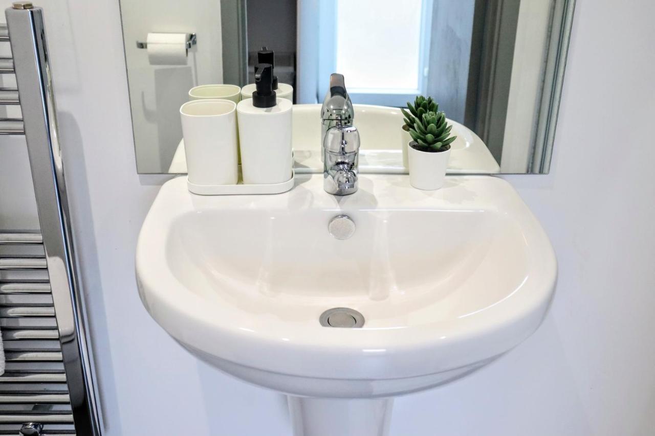 Pier12 Apartment อีสต์บอร์น ภายนอก รูปภาพ
